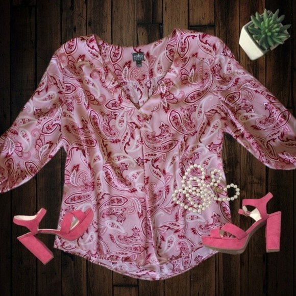 Soho NY & Company Tops - NWOT Soho NY & Co Pink Blouse Size X-Large
